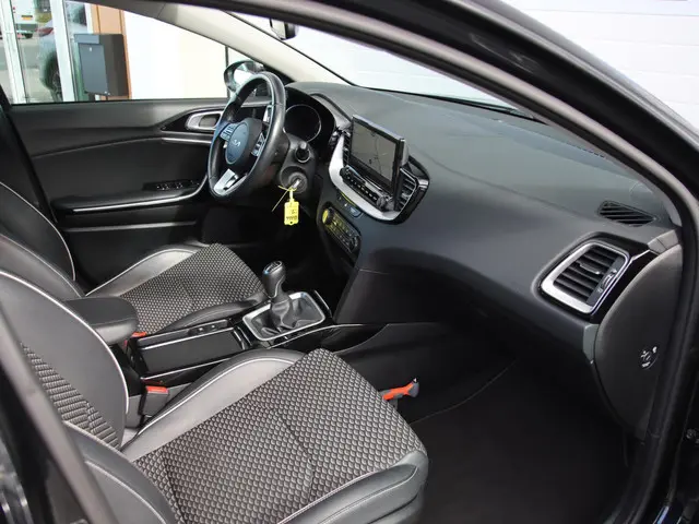 Kia XCeed 1.0 T-GDi 120PK DynamicPlusLine 2022 Benzine 31