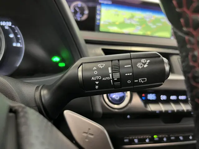Lexus UX 250h AWD F Sport Premium 2019 Hybride Benzine 34