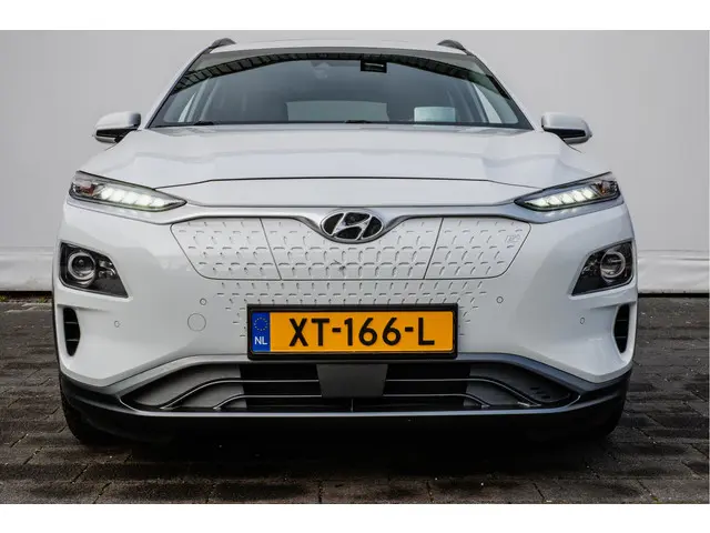 Hyundai Kona EV Premium 64 kWh SOH 93% 2019 Elektrisch 9