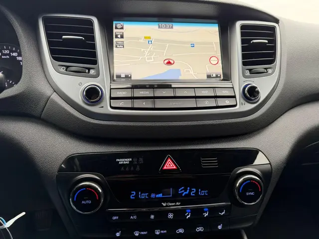 Hyundai Tucson 1.6 GDi Comfort 2015 Benzine 17