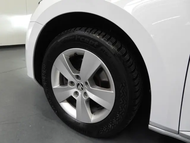 Škoda Superb Combi 1.5 TSI ACT Business 2022 Benzine 36