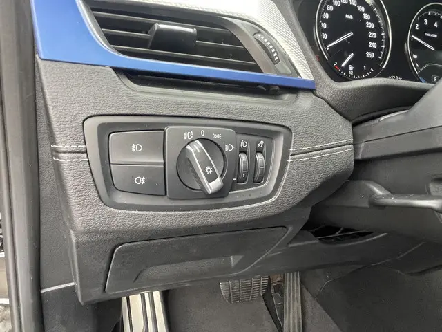 BMW X1 xDrive25e eDrive Edition 2021 Hybride Benzine 15