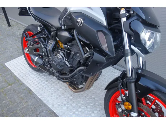 Yamaha MT 07 ABS 2019 Benzine 8