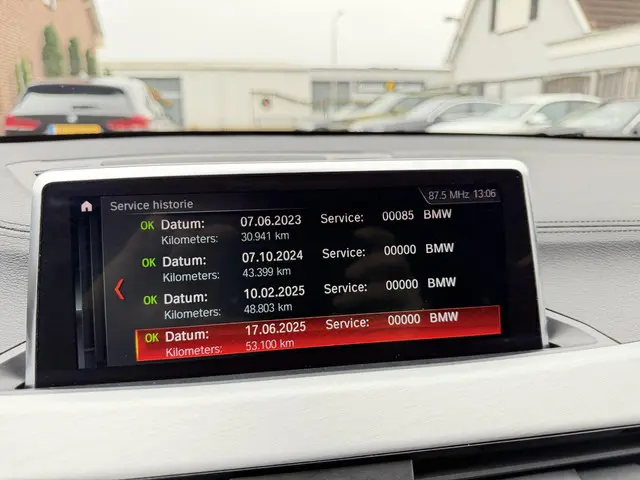 BMW X2 sDrive18i Nieuwstaat! 2022 Benzine 15