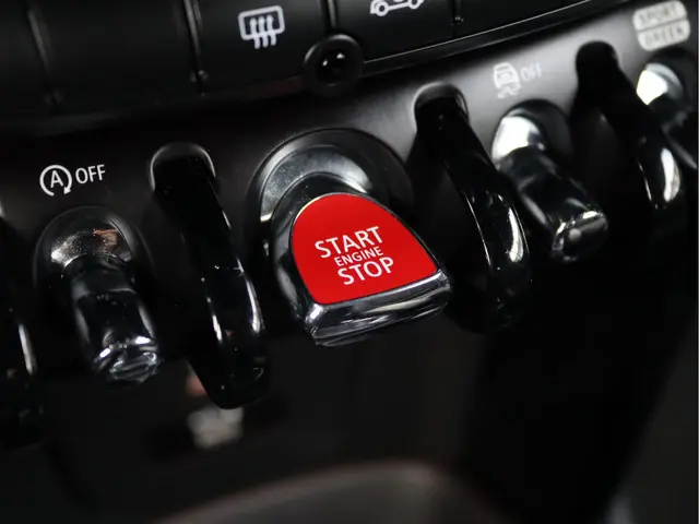 MINI Cooper Cabrio John Works Chili 2020 Benzine 61