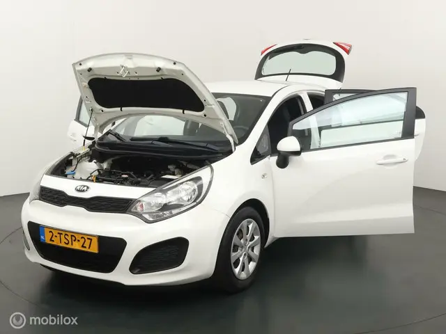 Kia Rio 1.2 CVVT ComfortLine 2014 Benzine 17