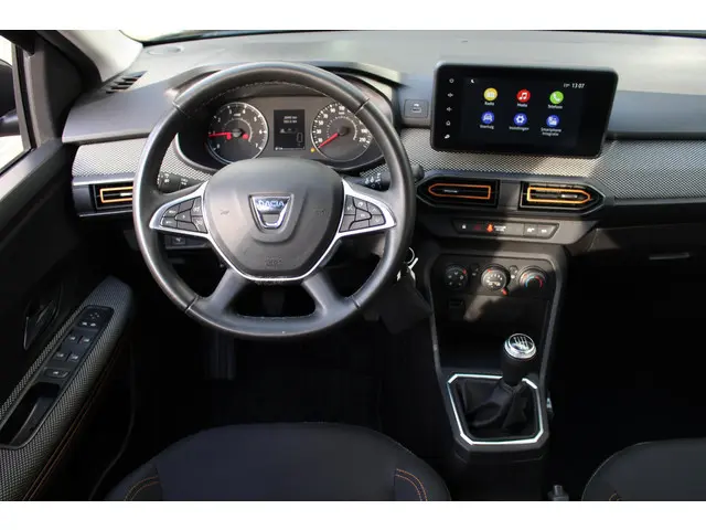 Dacia Sandero Stepway 1.0 TCe 90 Comfort 2022 Benzine 3