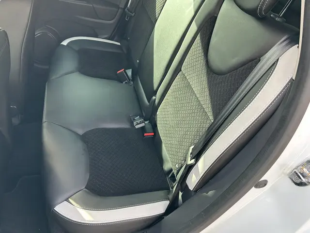 Renault Clio 0.9 TCe Bose 2018 Benzine 13