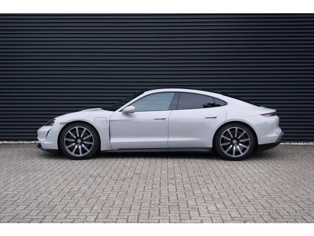 Porsche Taycan 4S Performance 84 kWh 2022 Elektrisch 11