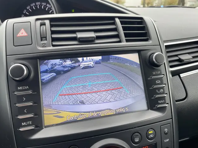 Toyota Verso 1.8 VVT-i Dynamic 7 Persoons 2016 Benzine 21