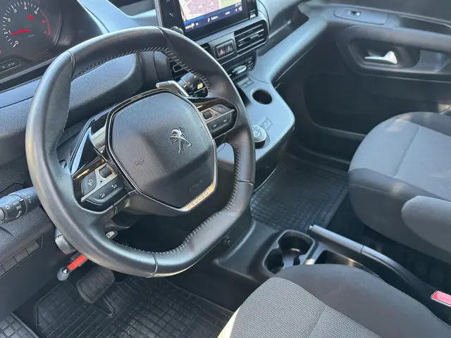 Peugeot Partner 1.5 BlueHDi 130 EAT8 S&S L1 2023 Diesel 11