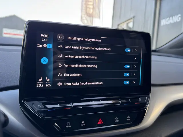 Volkswagen ID.4 First 77 kWh 204pk 2020 Elektrisch 36