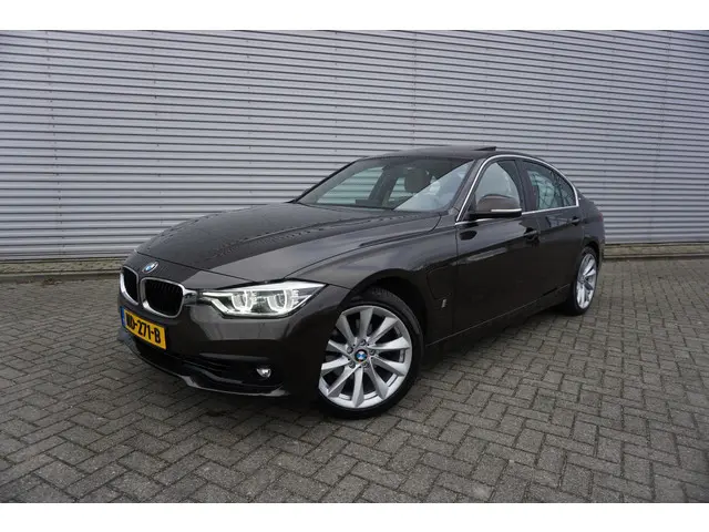 BMW 3 Serie 330e High Executive 2016 Hybride Benzine