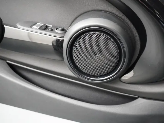 MINI Cooper Business 2018 Benzine 17