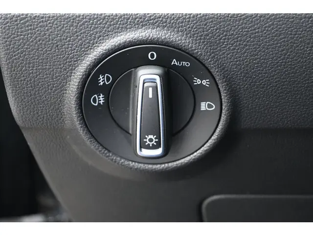 Volkswagen T-Roc 1.5 TSI Sport Business R 2020 Benzine 23