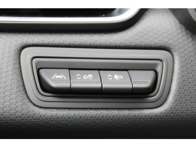 Renault Clio TCe 90 Equilibre 2023 Benzine 18