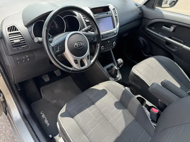 Kia Venga 1.6 CVVT DynamicLine 2015 Benzine 15