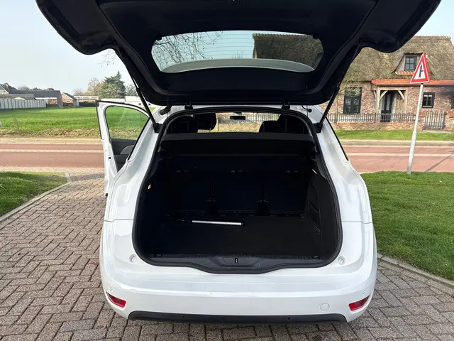 Citroën C4 Picasso 1.2 PureTech Business 2017 Benzine 15