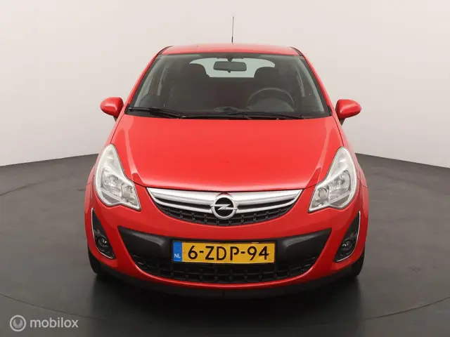 Opel Corsa 1.2-16V Berlin 2014 Benzine 9