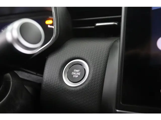 Renault Clio 1.0 TCe Intens 2020 Benzine 33