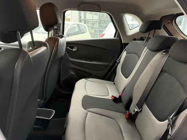 Renault Captur 0.9 TCe Expression 2013 Benzine 13