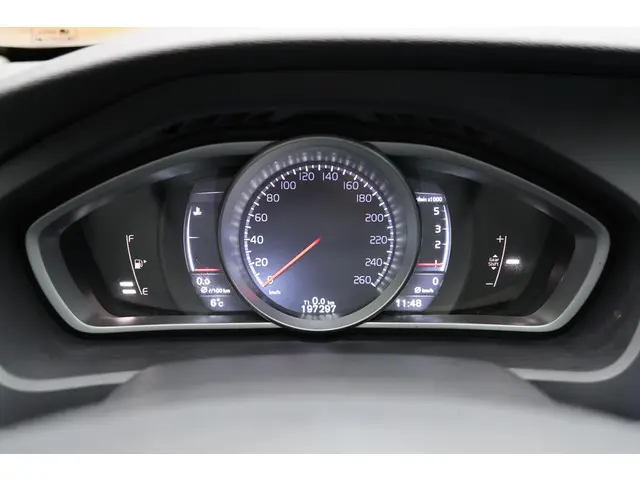 Volvo V40 2.0 D2 Summum Business 2015 Diesel 15