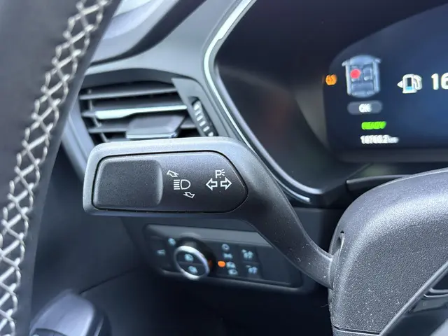 Ford Kuga 2.5 FHEV Active X 2024 Hybride Benzine 18