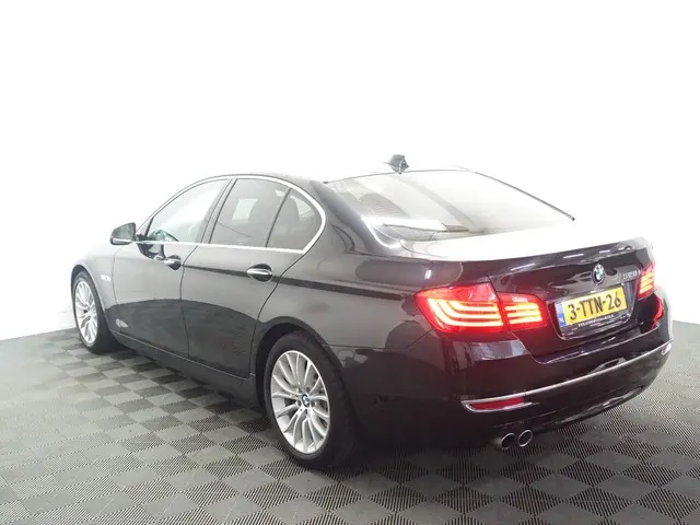 BMW 5 Serie 528i High Executive Iuxury Aut- 2014 Benzine 5