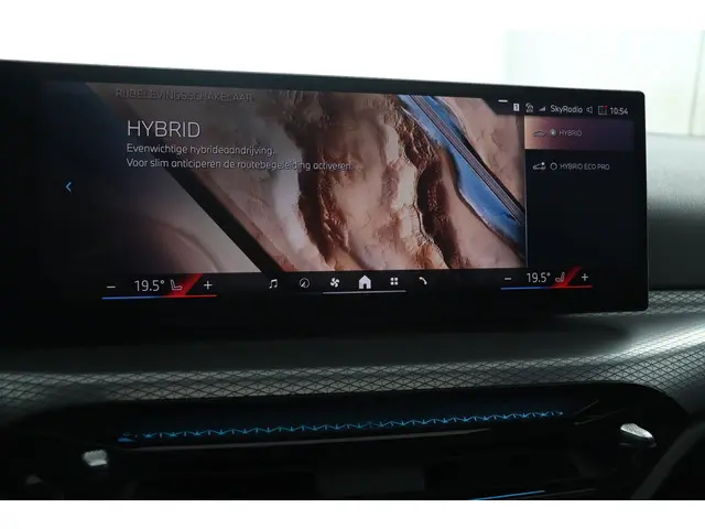 BMW 3 Serie Touring 330e 2025 Hybride Benzine 66