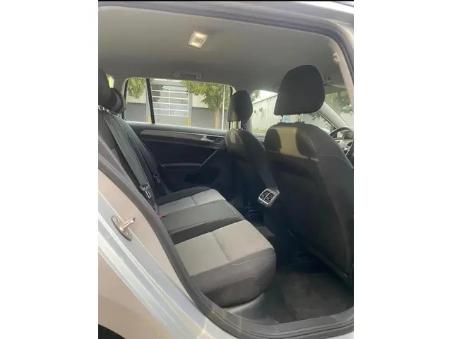 Volkswagen Golf Variant 1.0 TSI Trendline 2016 Benzine 16