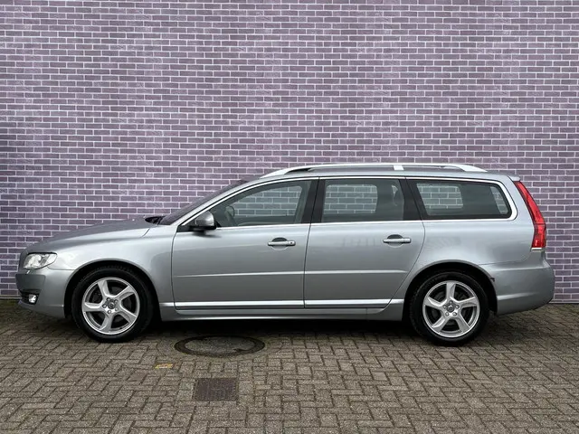 Volvo V70 2.0 T4 Inscription Edition 2015 Benzine 29