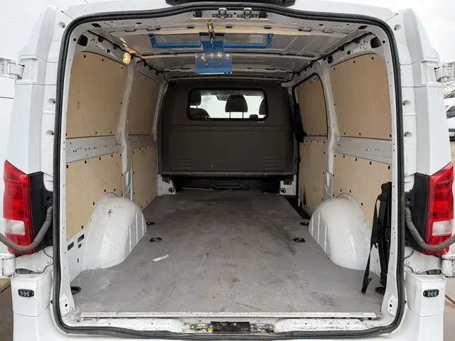 Mercedes-Benz Vito 116 2.1 CDI 2021 Diesel 12