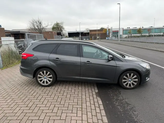 Ford Focus Wagon 1.0 Titanium EURO 6 2016 Benzine 5