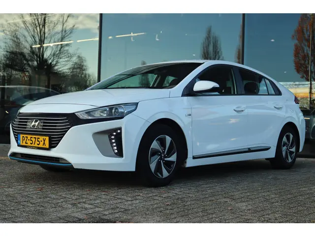 Hyundai IONIQ 1.6 GDi I-MOTION AUT. 2017 Hybride Benzine