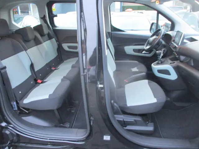 Citroën Berlingo 1.2 PureTech Feel 2019 Benzine 11