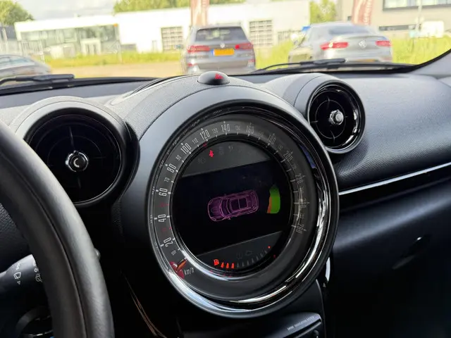 MINI Countryman Mini 1.6 Cooper Chili 2016 Benzine 10