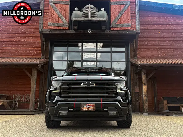 Chevrolet Silverado high country 6.2 V8 2024 LPG/Gas 15