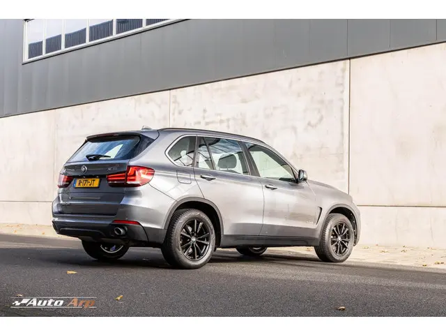BMW X5 xDrive35i High Executive 2015 Benzine 21