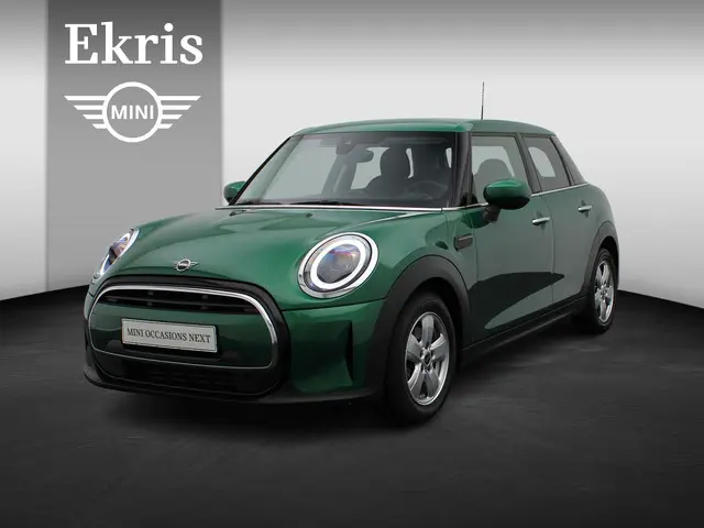 MINI 5-Deurs One 2022 Benzine