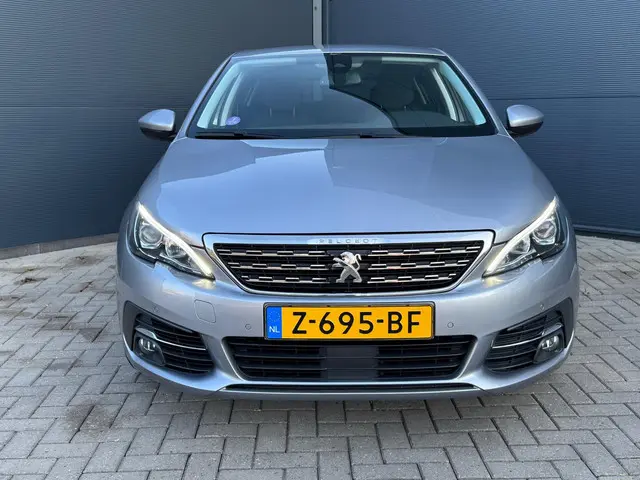 Peugeot 308 1.2 PureTech / 360 Camera / VC / Navi 2021 Benzine 10