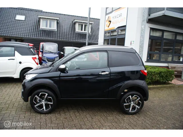 Aixam Crossover Brommobiel Premium 2024 Diesel 2