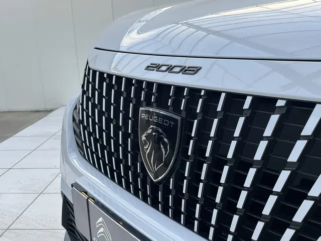 Peugeot e-2008 EV GT 54 kWh 2024 Elektrisch 30