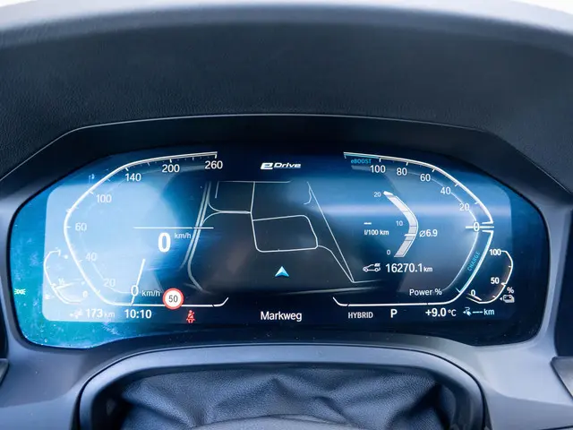 BMW 3 Serie Touring 330e 2021 Hybride Benzine 30