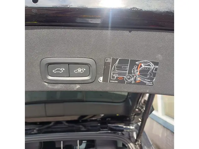 Volvo XC40 Recharge P8 AWD R-Design 2020 Elektrisch 9