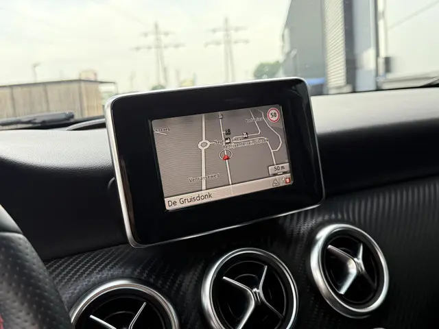 Mercedes-Benz A-Klasse 180 AMG 2013 Benzine 7
