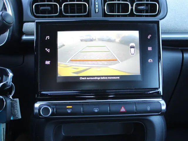 Citroën C3 1.2 PureTech Shine 2017 Benzine 23