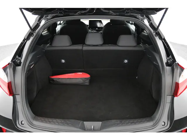 Toyota C-HR 1.8 Hybrid Energy 2018 Hybride Benzine 23