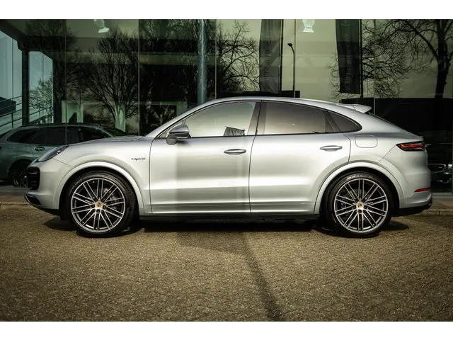 Porsche Cayenne Coupé 3.0 E-Hybrid 2020 Hybride Benzine 6