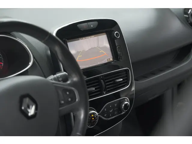 Renault Clio TCe 90 Intens 2017 Benzine 52