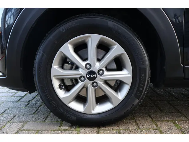 Kia Stonic 1.0 DynamicLine 2022 Hybride Benzine 19